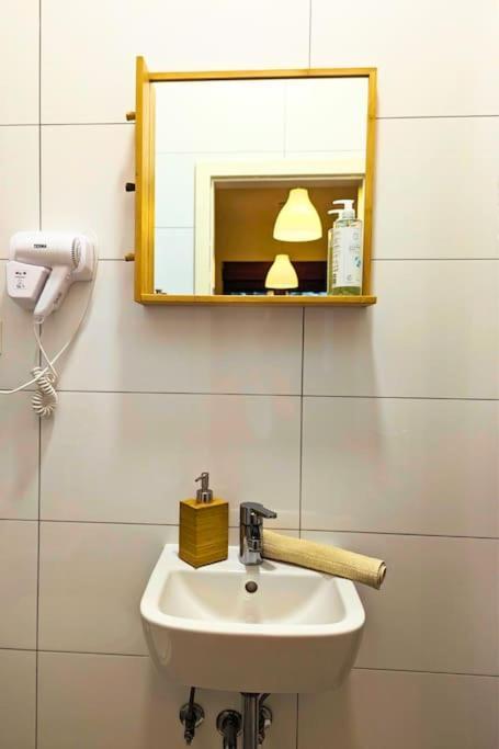 Cozy Ensuite Room In Zagreb Center Ngoại thất bức ảnh